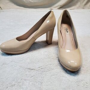 Clarks Nude Patent Leather Office Formal Dressy Classic Block‎ Pump High Heel 8
